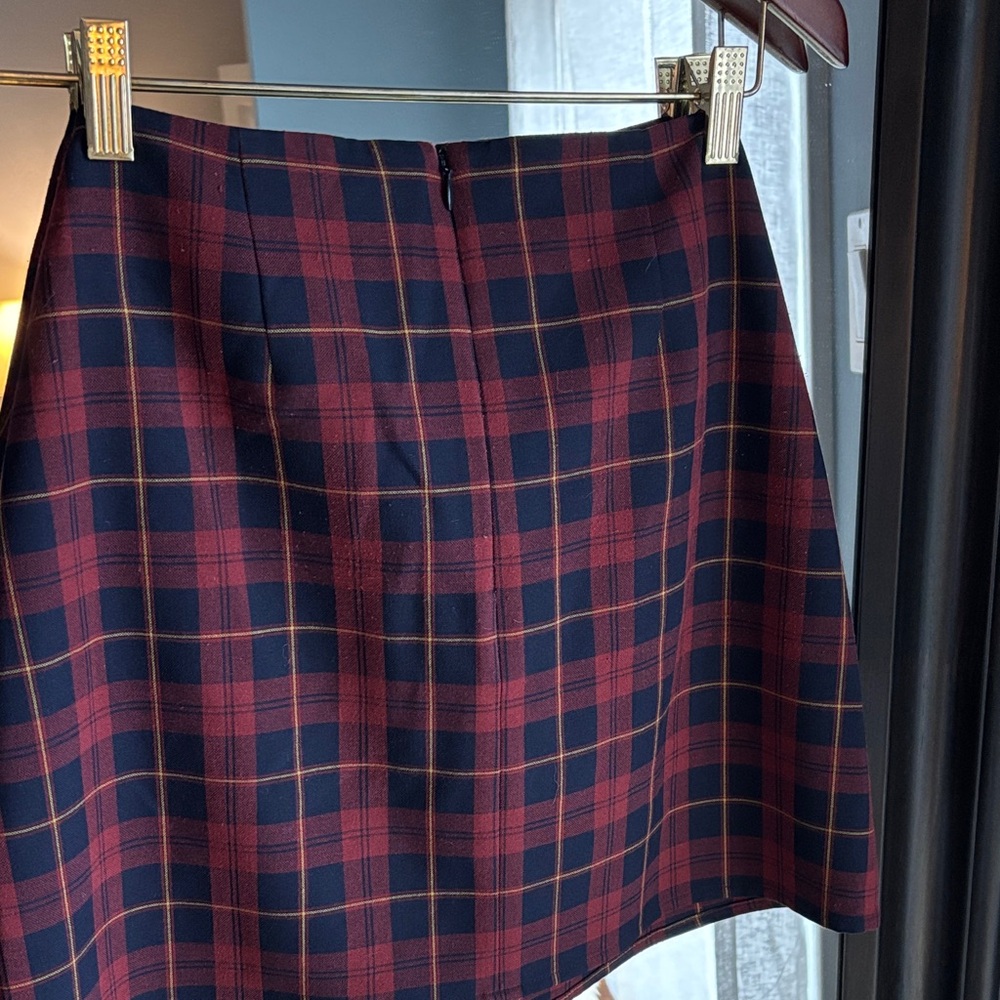 Aritzia Plaid Mini Skirt in Red and Navy - Picture 3 of 6